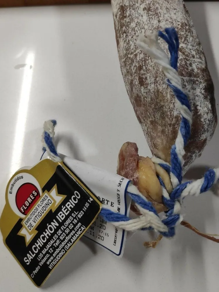 Salchichón ibérico Flores