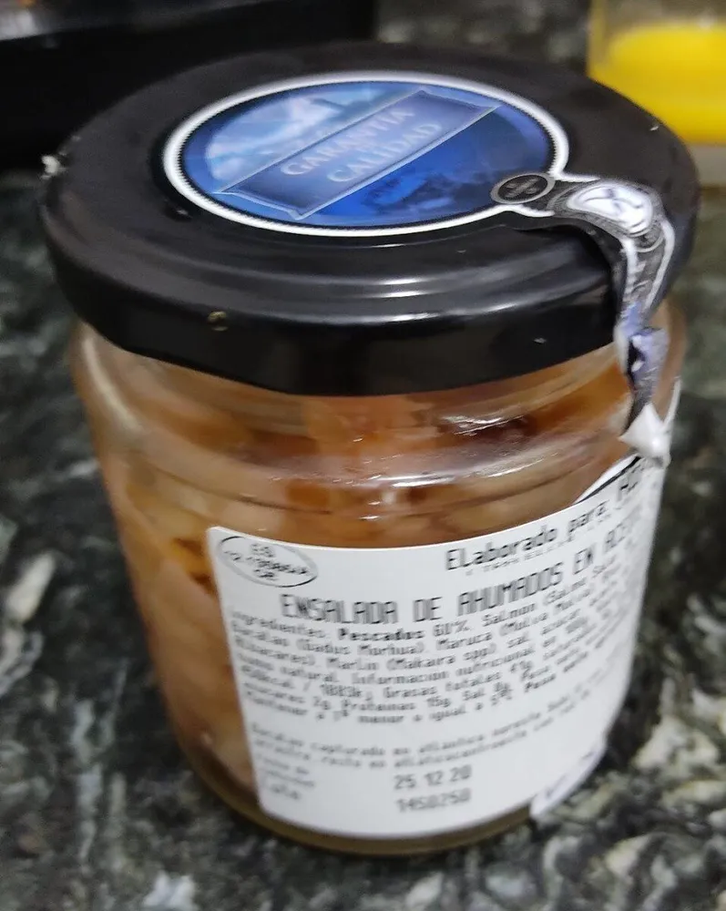 Ensalada de ahumados en aceite