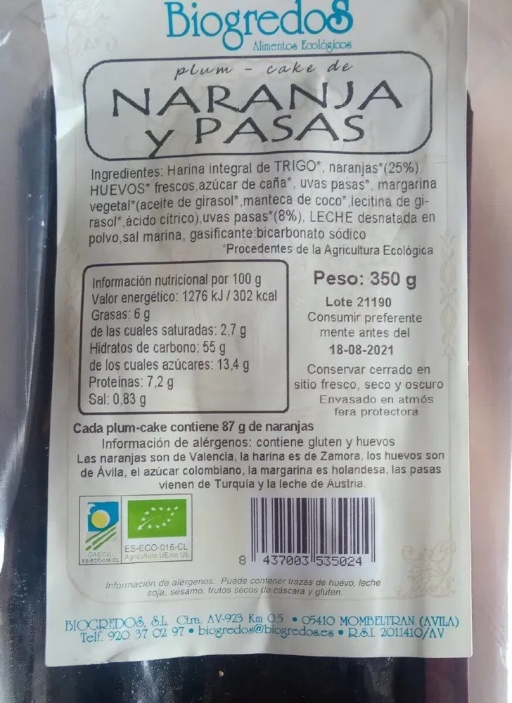 Pluma cake de naranja y pasas