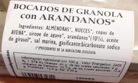 Bocados de granola con arándanos