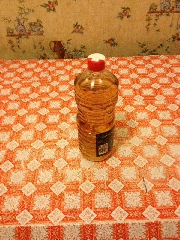 Vinaigre d alcool colore 1L