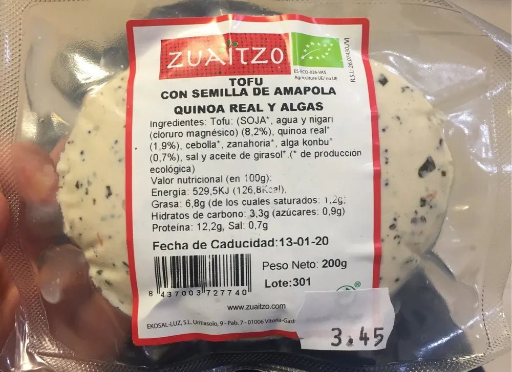 Tofu con semilla de amapola