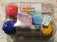 6 huevos cocidos coloreados