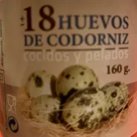 HUEVOS DE CODORNIZ PELADOS Y COCIDOS