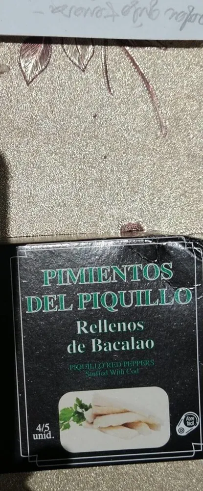 Pimientos del Piquillo Rellenos de Bacalao