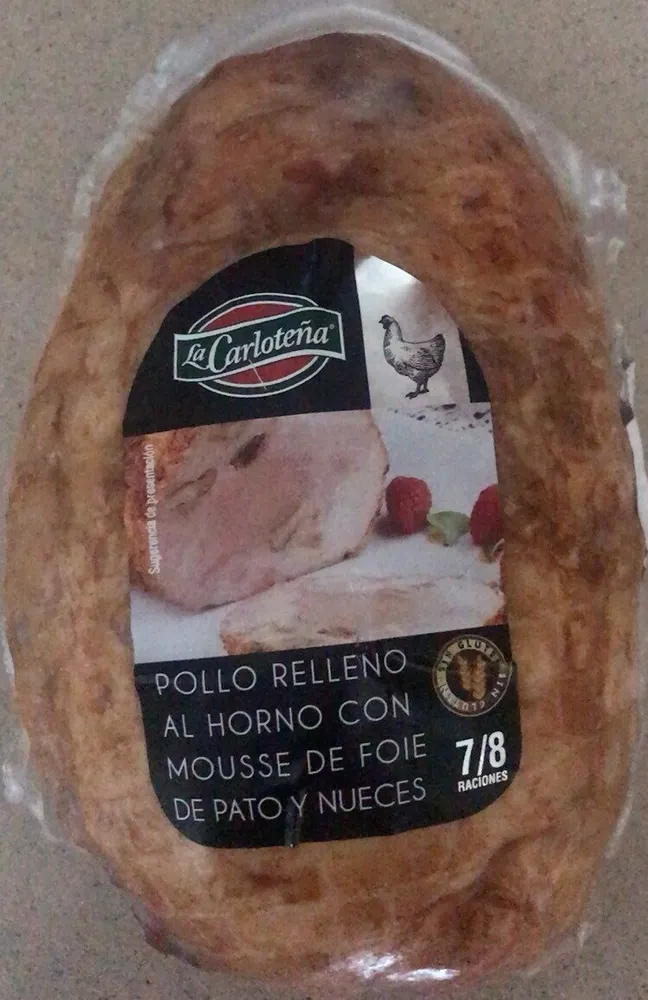 Pollo relleno al horno con mousse de foie de pato y nueces