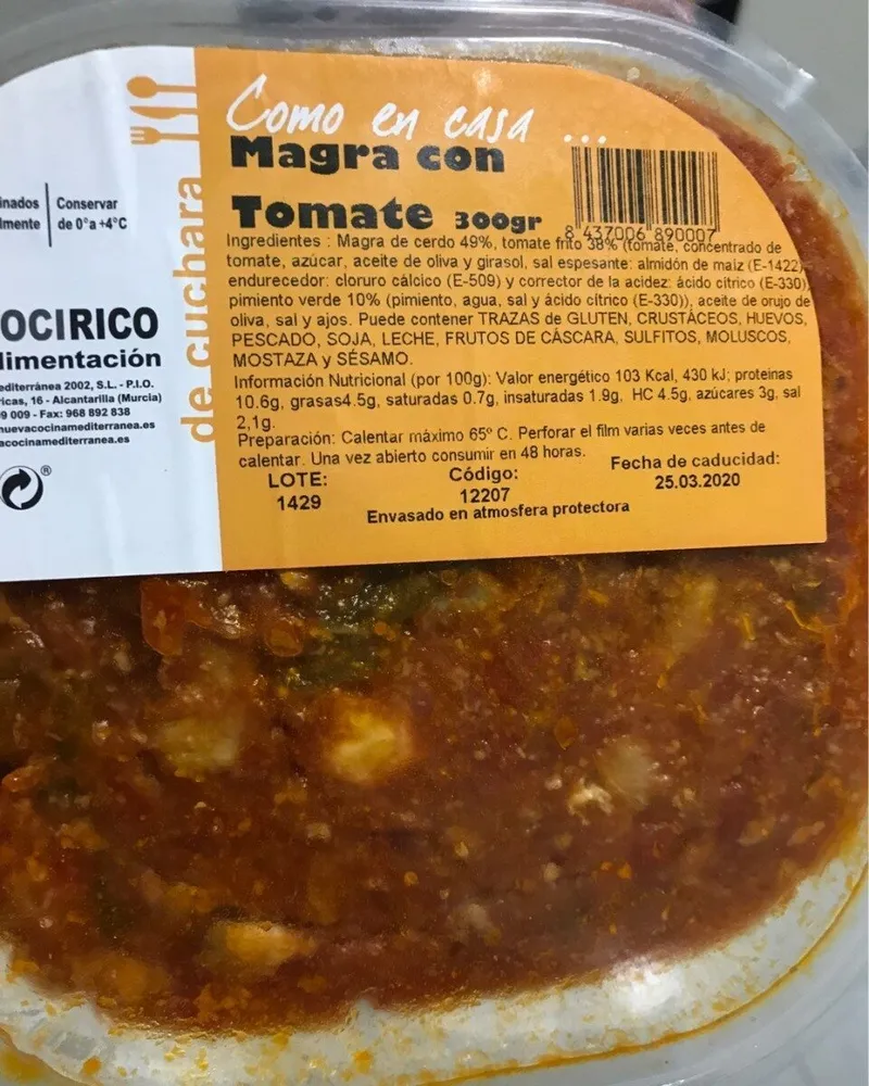 Magra con tomate