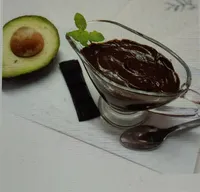 Mousse de chocolate y aguacate