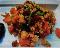 Quinoa al horno con frutas y verduras