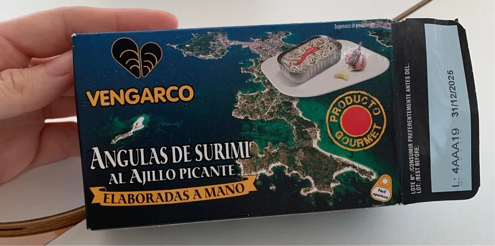 Angulas de surimi al ajillo picante