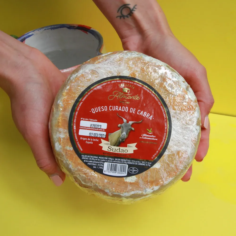 Queso curado de cabra Sudao