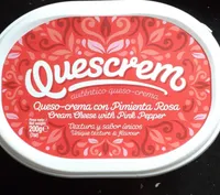 Quesi crema con pimienta rosa