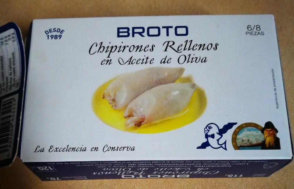 Chipirones rellenos en aceite de oliva