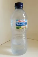 Agua mineral pequeña