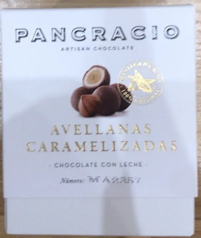 Avellanas caramelizadas con chocolate con leche