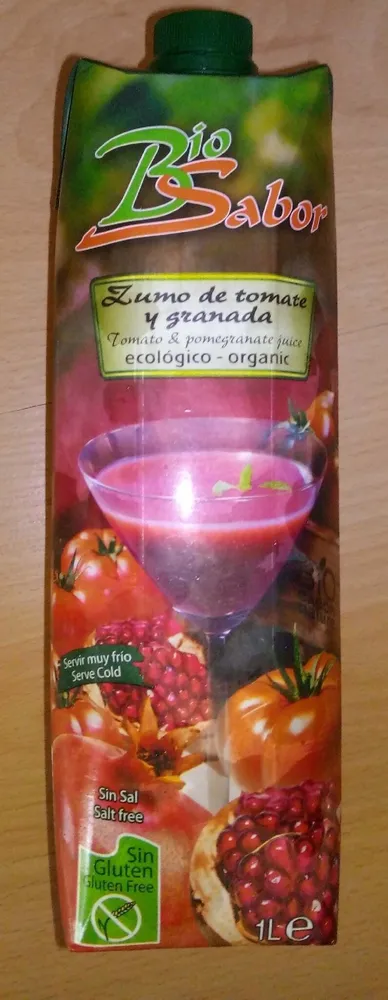 Zumo de tomate y granada