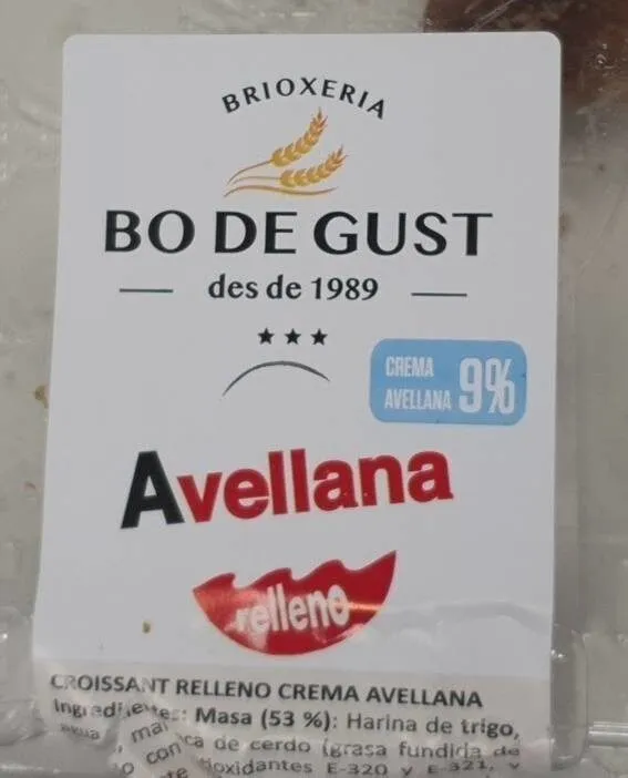 Croissant relleno crema avellana
