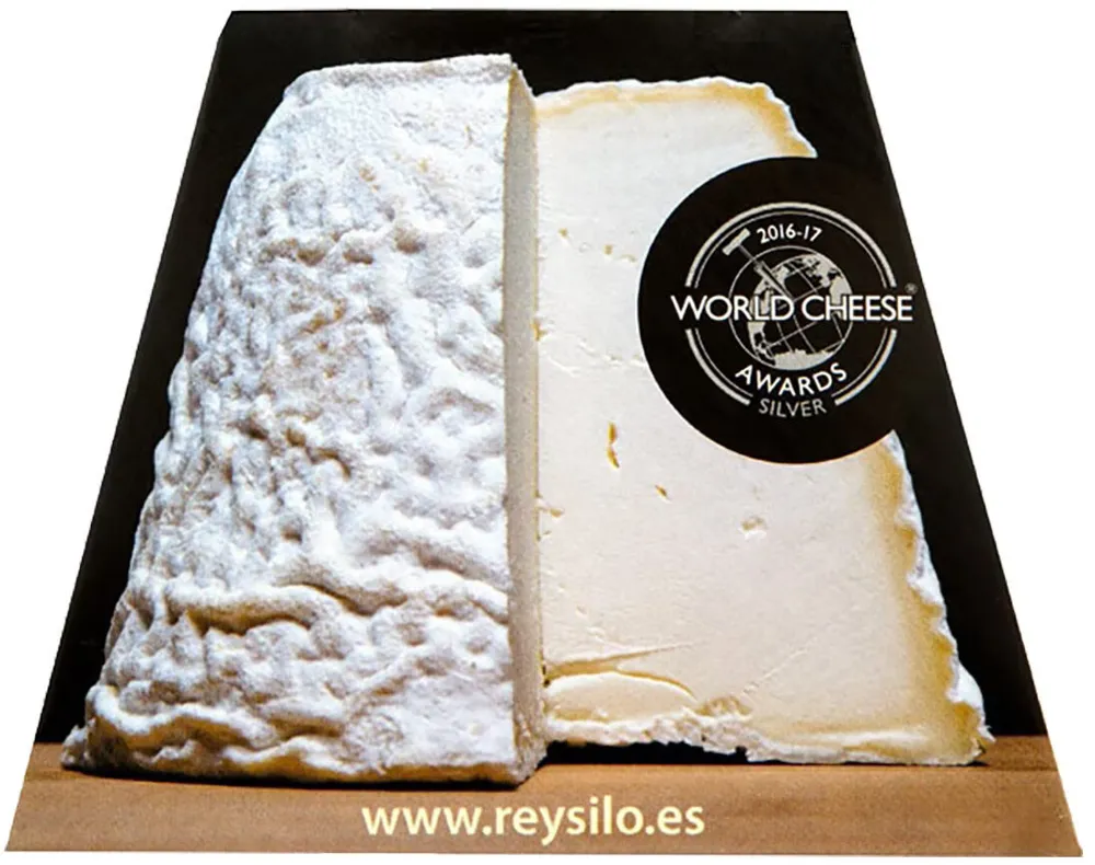 Queso de leche cruda de vaca cuajada láctica Blanco