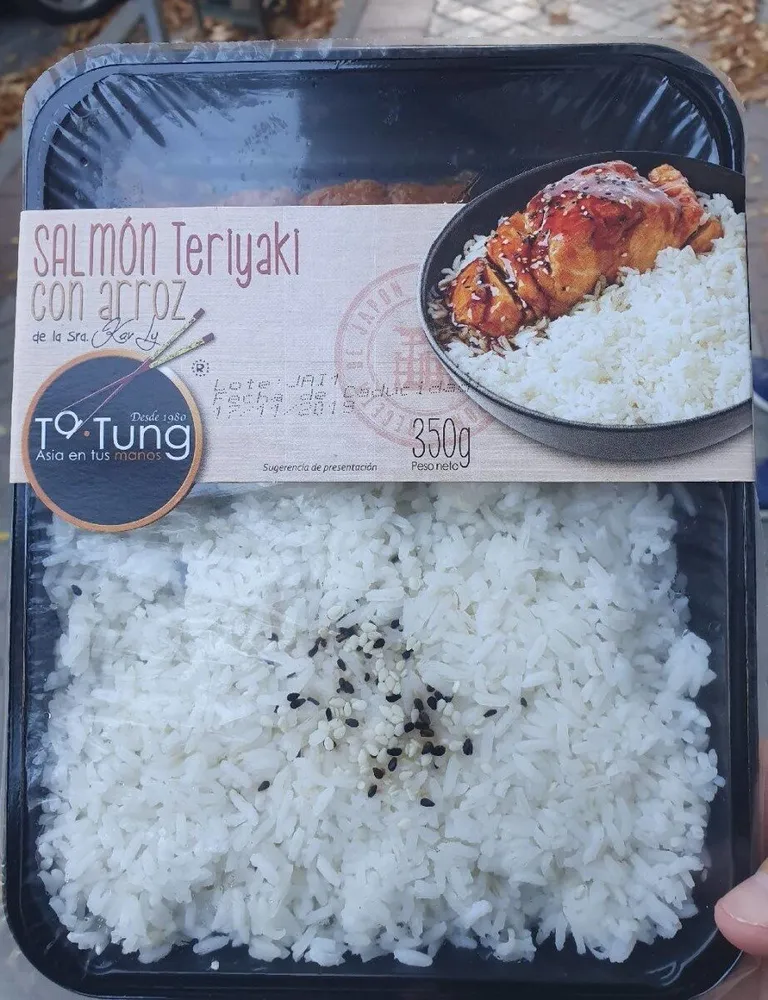 Salmón Teriyaki con arroz