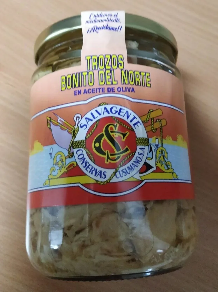 Trozos bonito del norte