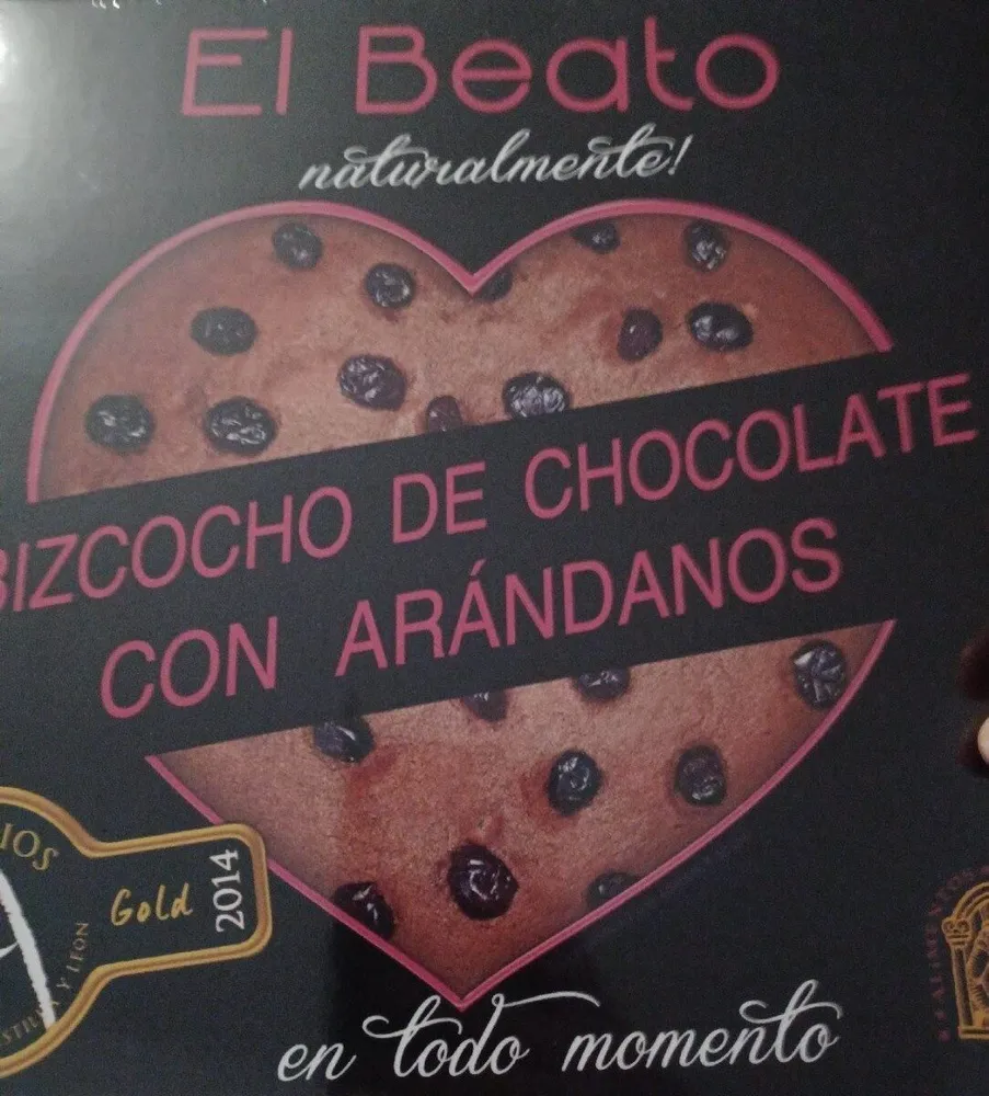 Bizcocho de chocolate con arándanos