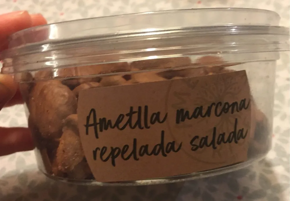 Ametlla marcona repelada salada