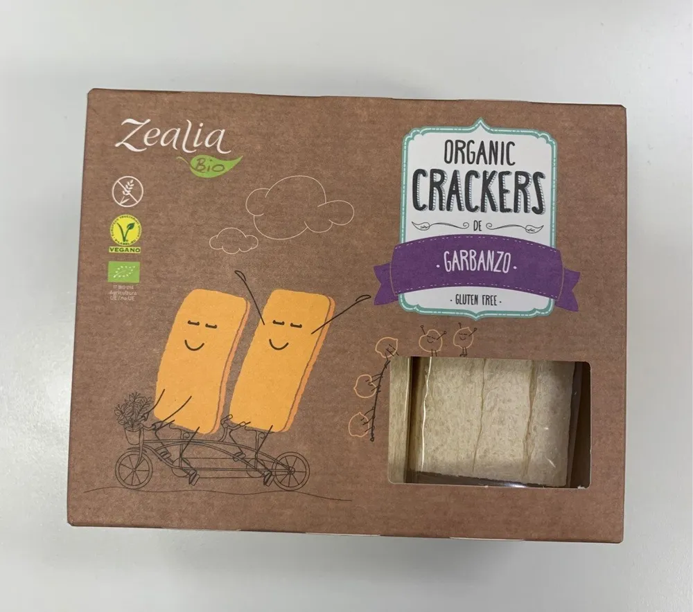 Organic crackers garbanzo