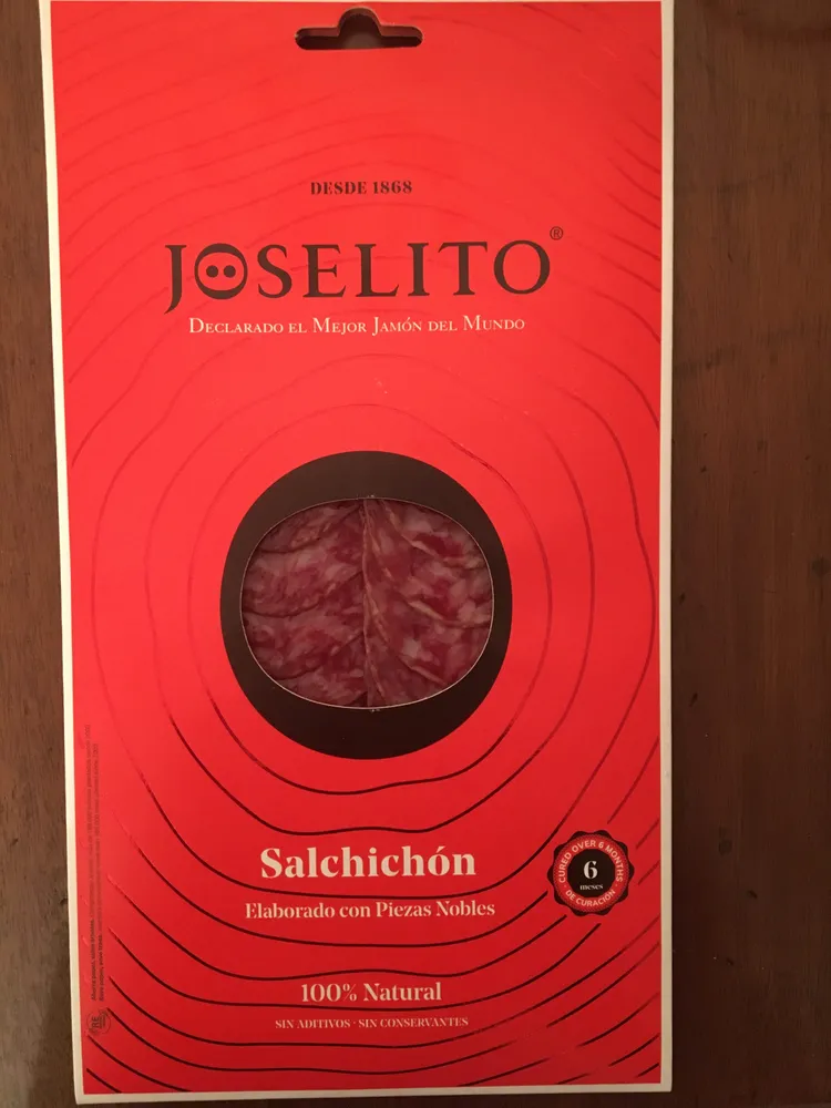 Salchichón elaborado con piezas nobles