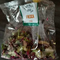 Ensalada fresca lavada