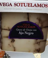 Queso de oveja con ajo negro