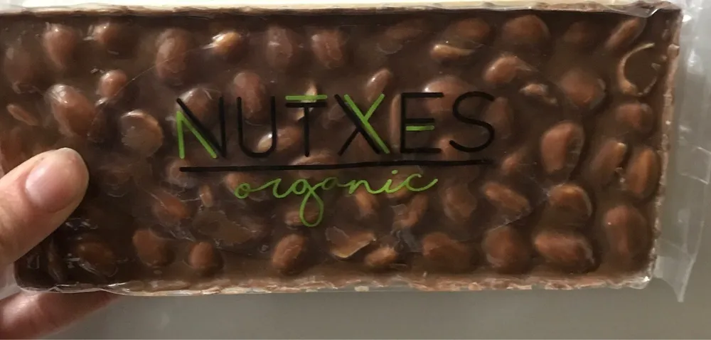 Turrón de chocolate y almendra