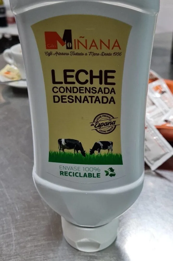 Leche condensada desnatada