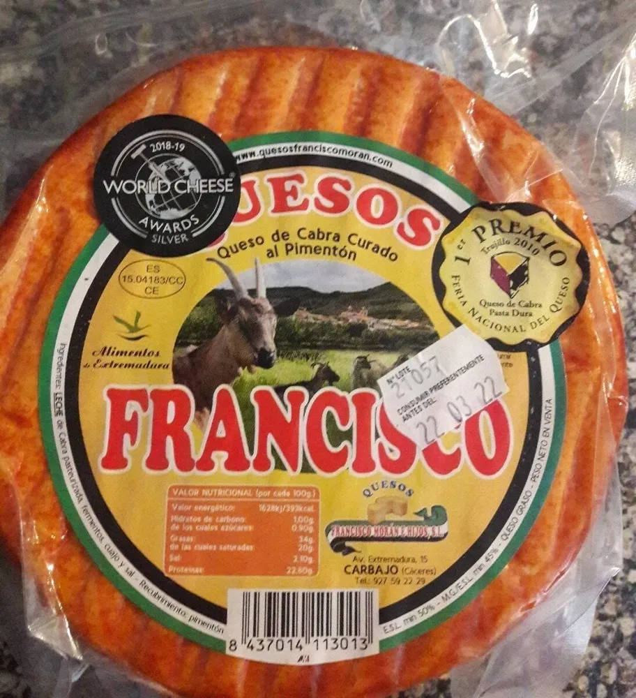 Queso de cabra curado al pimentón