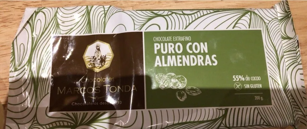 Puro con almendras