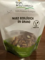 Nuez ecológica en grano