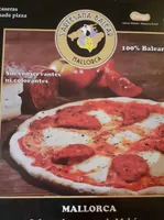 Pizza de sobrasada y queso
