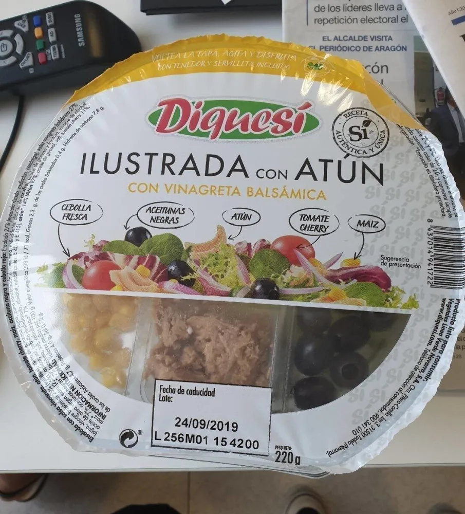 Ilustrada con atún