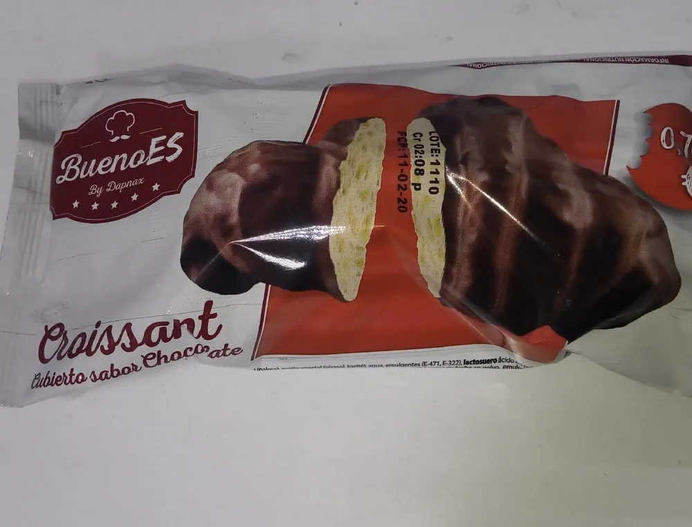 Croissant cubierto sabor chocolate