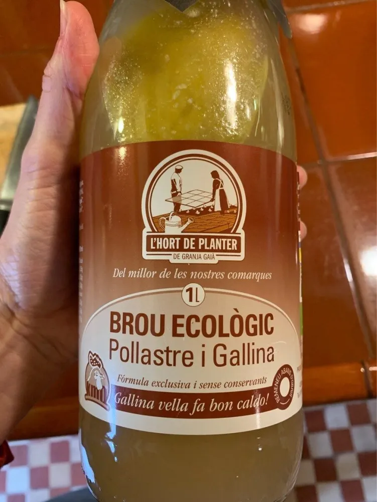 Caldo pollo y gallina