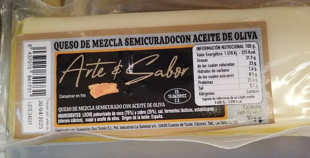 Queso de mezcla semicuradocon aceite de oliva
