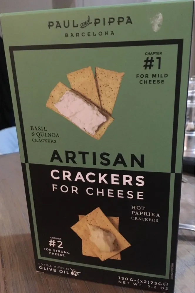 Artisan crackers for cheese hot paprika