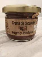 Crema de chocolate negro y avellanas