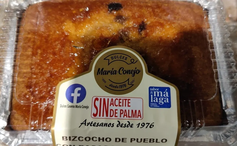 Biscocho de pueblo con pasas y arándanos