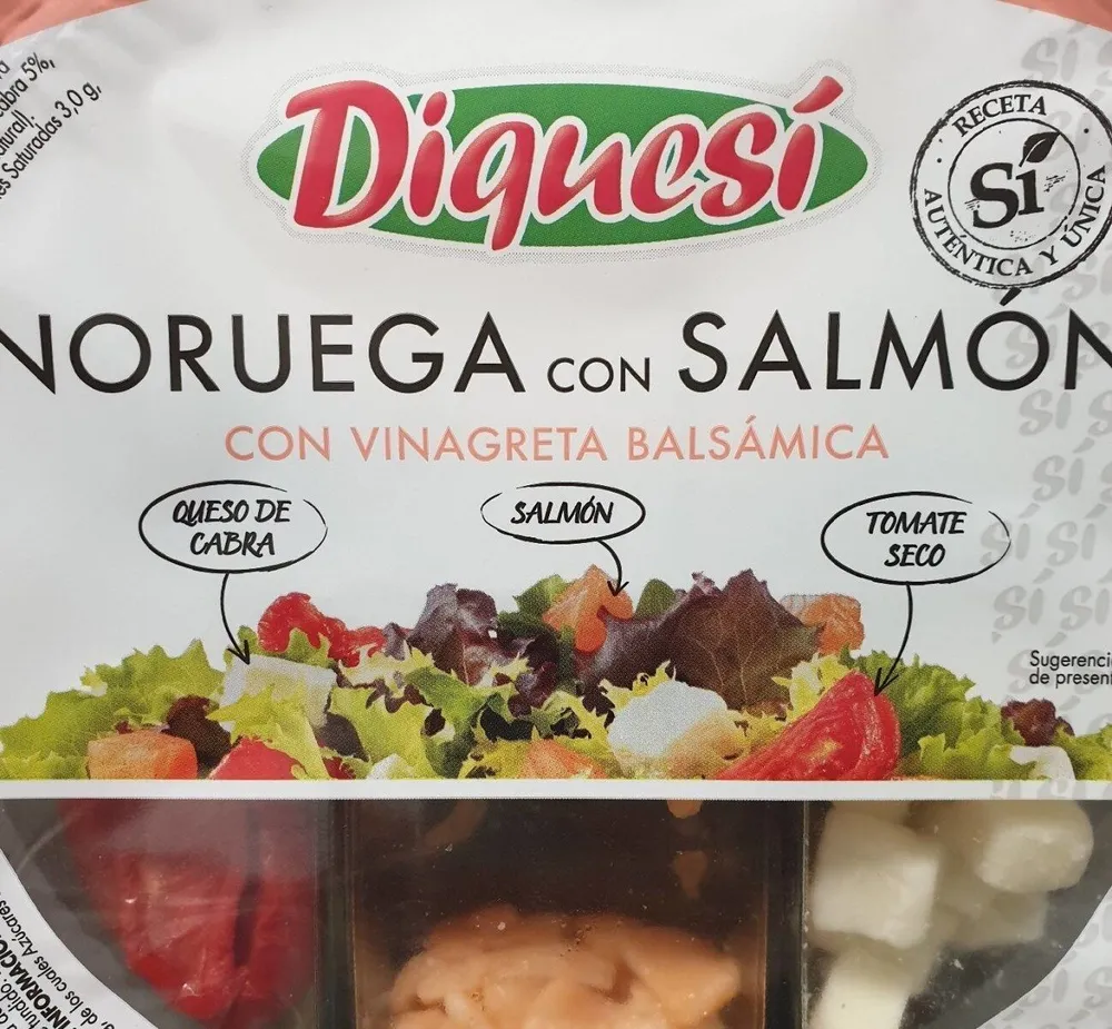 Ensalada "noruega con salmón"