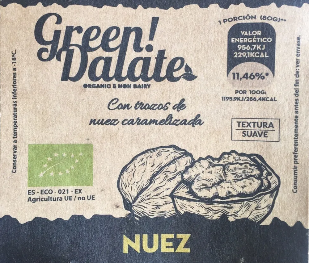 Helado de agua con nuez