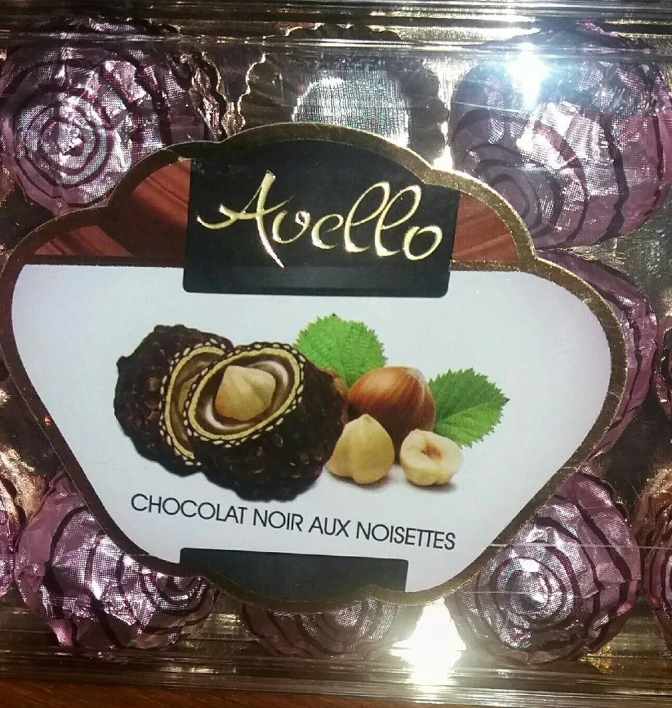 Chocolat noir aux  noisettes