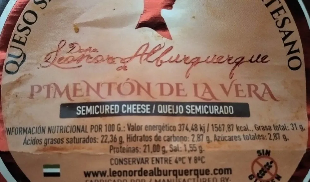 Queso semicurado de cabra con pimentón de La Vera