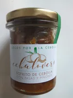 Sofrito de cebolla con pasas y piñones