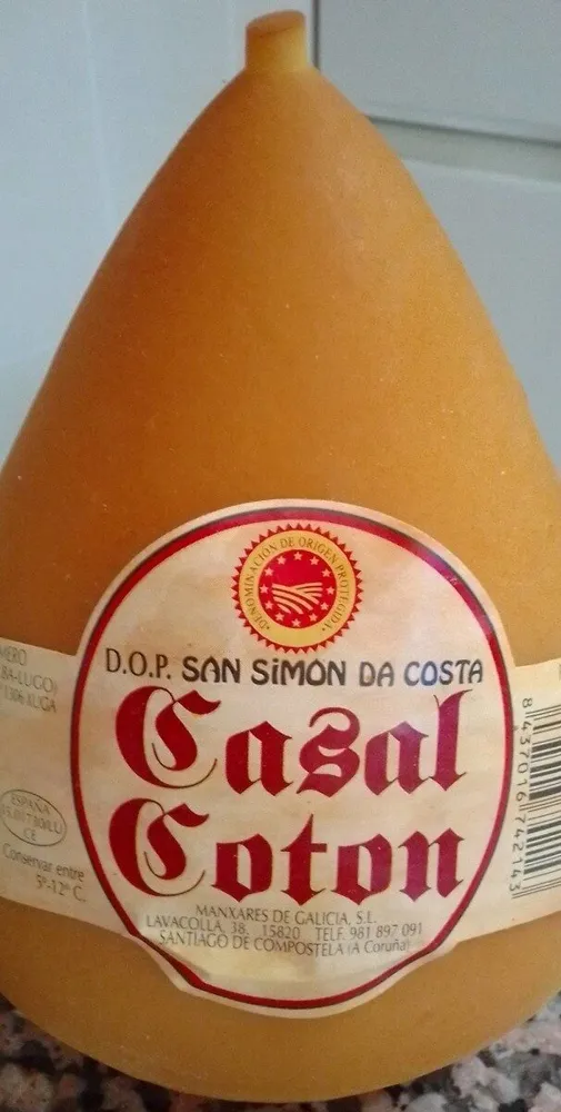 Queso curado ahumado