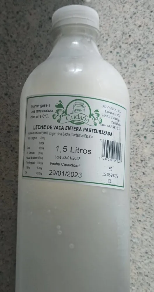Leche de vaca entera pasteurizada